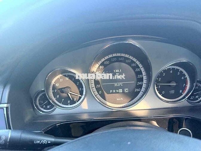 Mercedes-Benz E250 Xăng 1.8L Xám rin 100%