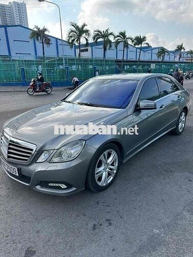 Mercedes-Benz E250 Xăng 1.8L Xám rin 100%