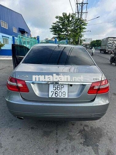 Mercedes-Benz E250 Xăng 1.8L Xám rin 100%