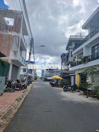 Nền mặt tiền ngay chợ cái sao 100m2 giá chỉ 2tyx