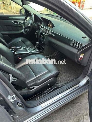 Mercedes-Benz E250 Xăng 1.8L Xám rin 100%