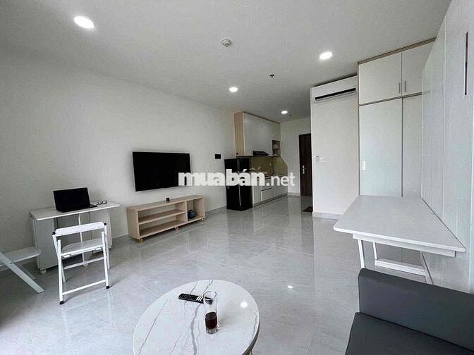 Căn Hộ Studio Ban Công Rộng 40m2 - Ngay Etown - Nhà Ga T3