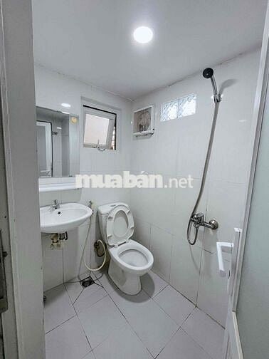 CHO THUÊ PHÒNG TRỌ CÓ GÁC RỘNG 30m2 NGAY SÁT BÊN LÊ VĂN DUYỆT