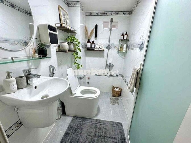 Cho thuê 1PN ban công tách bếp ngay cầu Thị Nghè 40m2 8tr có thang may