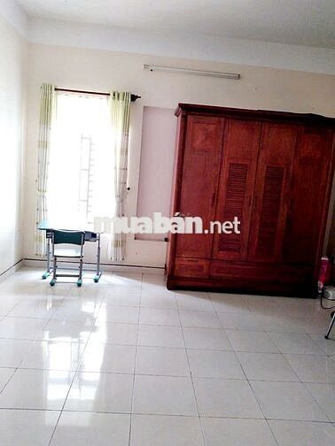 Nhà 3 Lầu 5x20m Đường Dương Thị Giang Sẵn 5 Máy Lạnh