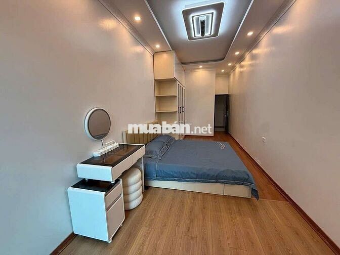 cho thuê nhà 5 tầng ngã tư sở gần ô tô