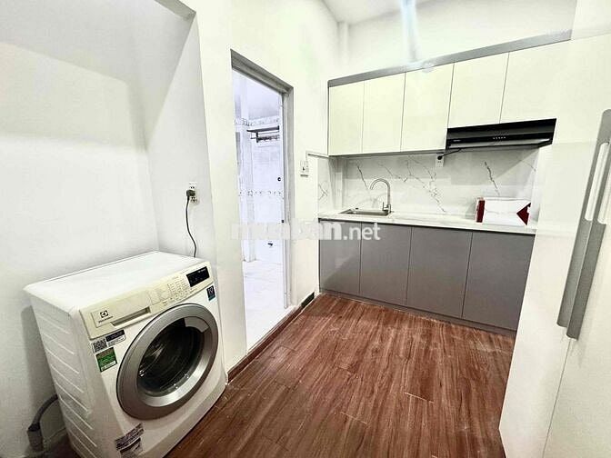 CHO THUÊ CĂN HỘ FULL NỘI THẤT MÁY GIẶT RIÊNG CÓ CỬA SỔ GIÁ RẺ QUẬN 3