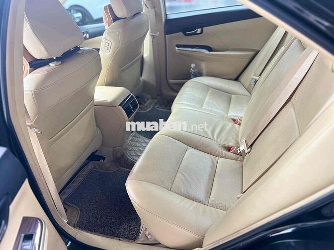 Toyota Camry 2.0E 2018 Đen 72.000km chuẩn đẹp
