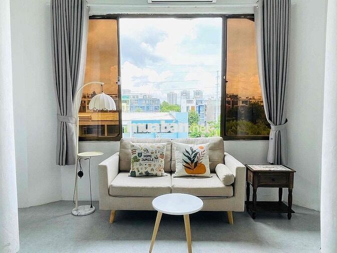 Cho thuê studio mới, thang máy cửa sổ lớn, ngay lý thường kiệt quận 10