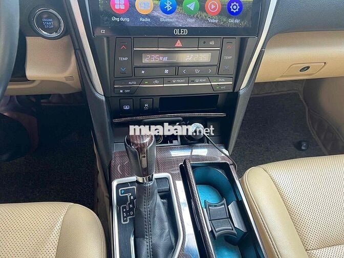 Toyota Camry 2.0E 2018 Đen 72.000km chuẩn đẹp