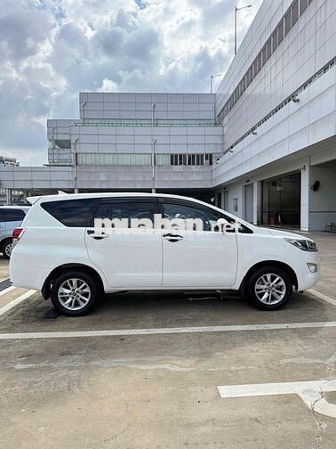 Toyota Innova 2.0G 2019 Trắng Ghế da