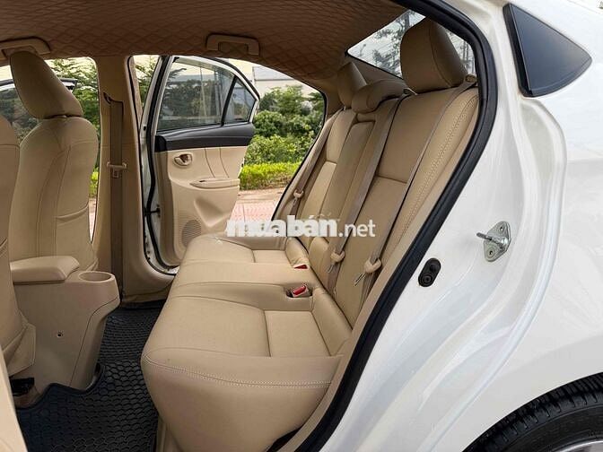 Toyota Vios E 2018 Trắng Số sàn