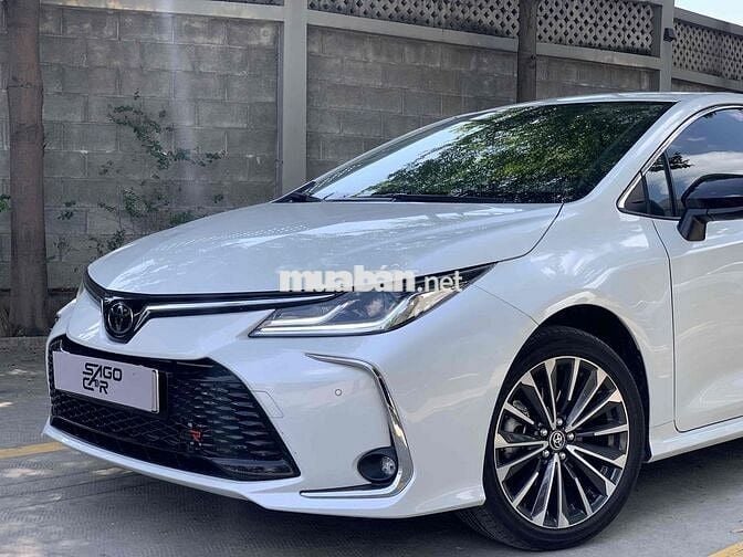 Corolla Altis 1.8V 2025 như xe mới, hỗ trợ góp