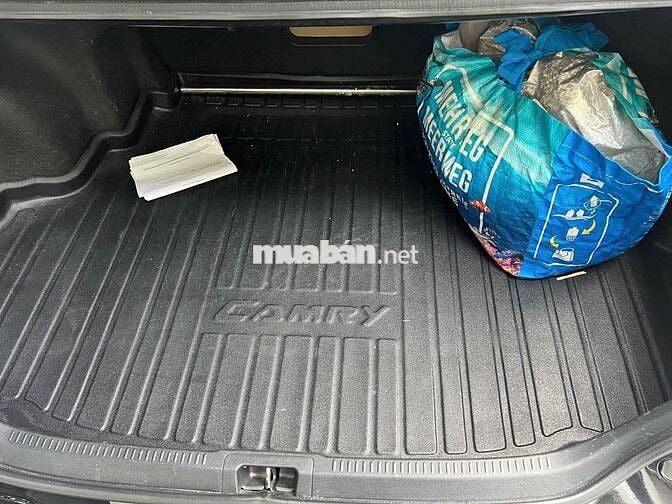 Toyota Camry 2.0E 2018 Đen 72.000km chuẩn đẹp