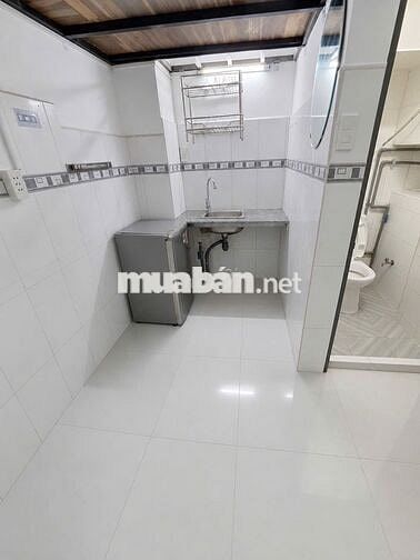 phòng 15m2 đường Nguyễn Thiện Thuật, P2, Q3
