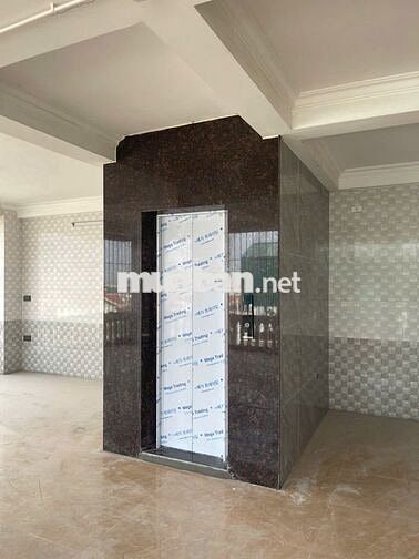 Cho thuê nhà riêng tại Song Phương, 35 triệu/th, 120m2, 6 tầng