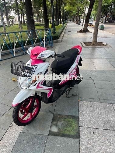 Yamaha Luvias 125cc Trắng, Hồng