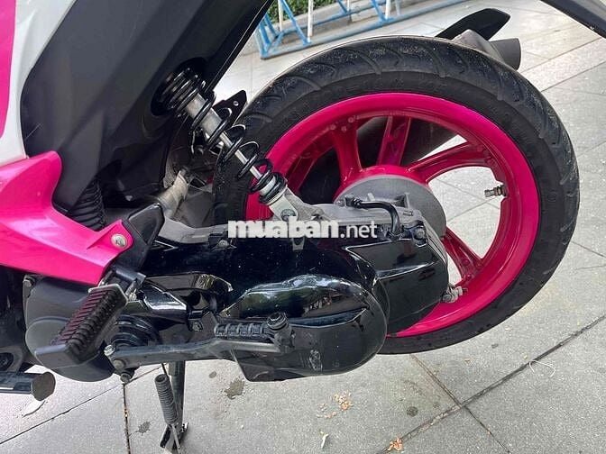 Yamaha Luvias 125cc Trắng, Hồng