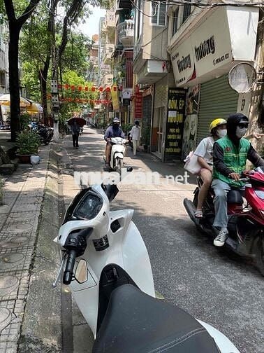 Vị trí đẹp-Không quy hoạch-2 thoáng sáng-30m oto-Sổ đẹp