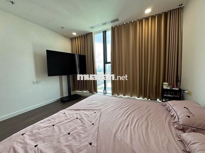 CHỦ CẦN BÁN GẤP CĂN GỐC 2 MẶT TIỀN VIEW ĐẸP.
