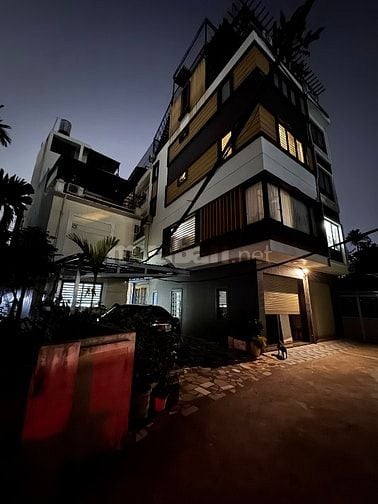 Cho thuê nhà nguyên căn 30m2x5 tầng, ngõ oto vào nhà