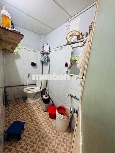Cho thuê nhà nguyên căn đường Bình Trị Đông- tên lửa