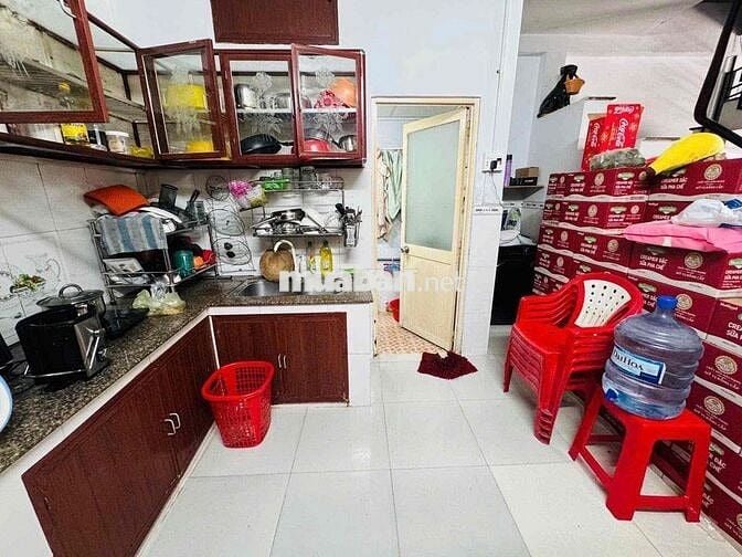 Cho thuê nhà nguyên căn đường Bình Trị Đông- tên lửa