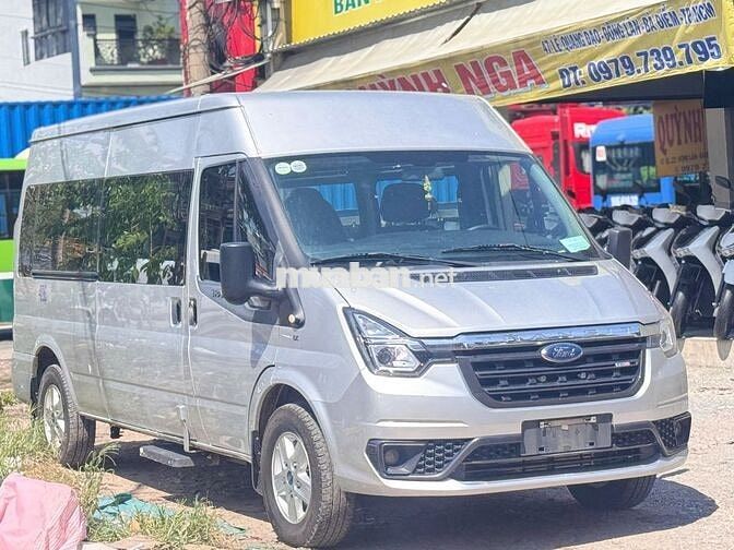 Ford Transit 2022 16 chỗ Dầu 9 vạn Bạc