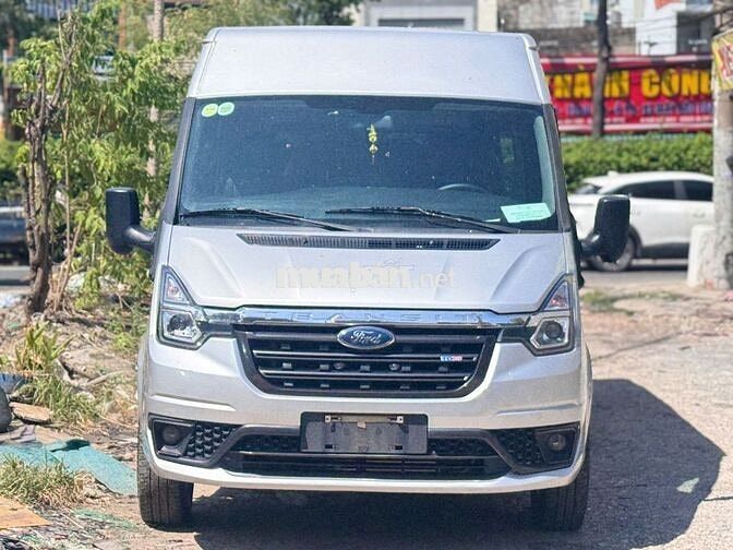 Ford Transit 2022 16 chỗ Dầu 9 vạn Bạc