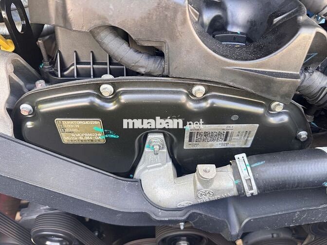 Ford Transit 2022 16 chỗ Dầu 9 vạn Bạc