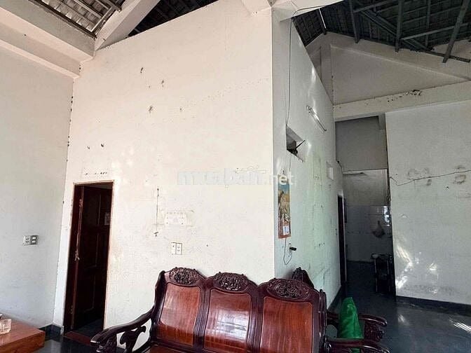 Cho thuê căn góc 2 mặt tiền nguyên căn tại Linh Đông Thủ Đức cũ