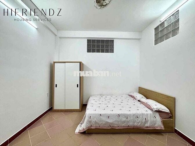 Chdv Miễn phí xe , Sát Q1 , đường lớn , Full nthat , Thang máy đày đủ