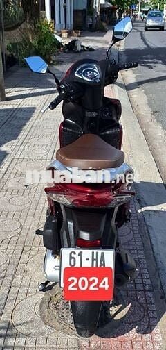 Honda Vision 2024 màu Đỏ