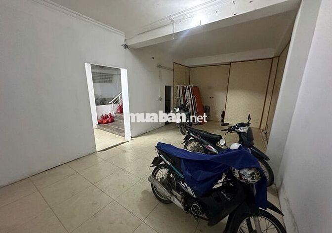 Phòng 1N1K Full Nt Thang Máy Trung Tâm Xã Đàn HN 32m2 Rộng Thoáng 5Tr 