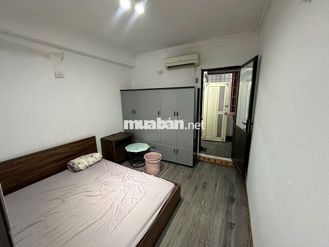 Phòng 1N1K Full Nt Thang Máy Trung Tâm Xã Đàn HN 32m2 Rộng Thoáng 5Tr 