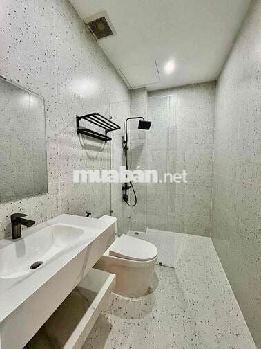 CHO THUÊ NHÀ 3 TẦNG FULL NỘI THẤT SIÊU ĐẸP CHỈ VIỆC XÁCH VALI VÀO Ở