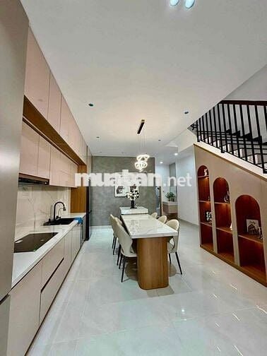 CHO THUÊ NHÀ 3 TẦNG FULL NỘI THẤT SIÊU ĐẸP CHỈ VIỆC XÁCH VALI VÀO Ở