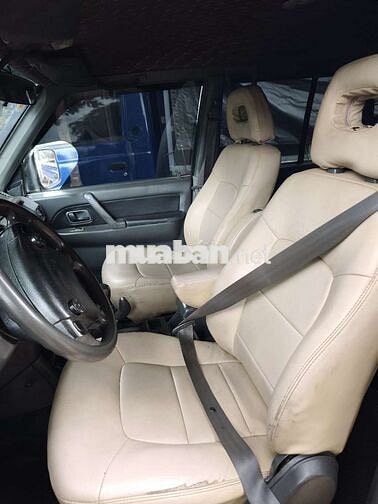 Mitsubishi Pajero V43 7 chỗ Xăng 3.0 Xanh rêu