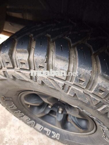 Mitsubishi Pajero V43 7 chỗ Xăng 3.0 Xanh rêu