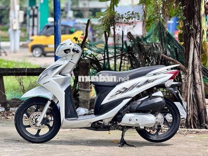 Honda Vision 2013 Trắng xám đen