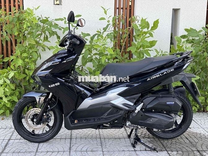 Honda AB 4val 2025 Bản thể thao Đen
