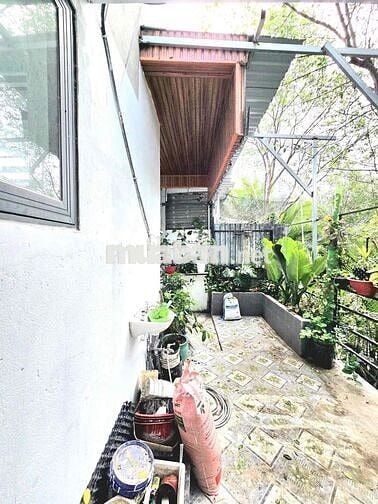 🔥🔥🔥nhà bán có phòng ngủ dưới đất,  1 lầu , gần chợ với trường học🔥🔥🔥