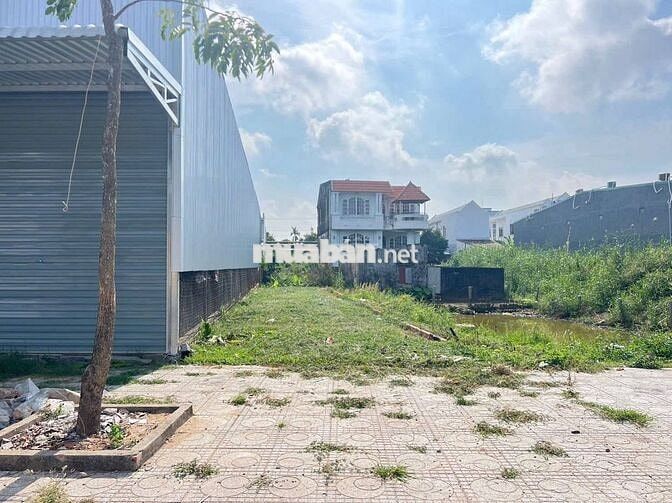 Kẹt Tiền Xoay Vốn Bán Miếng Đất MT Gần Chợ Thuận Đạt Bình Chánh