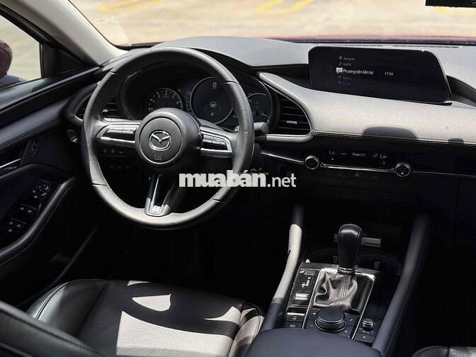 Mazda 3 Luxury 2023 Đỏ 25.000 Km