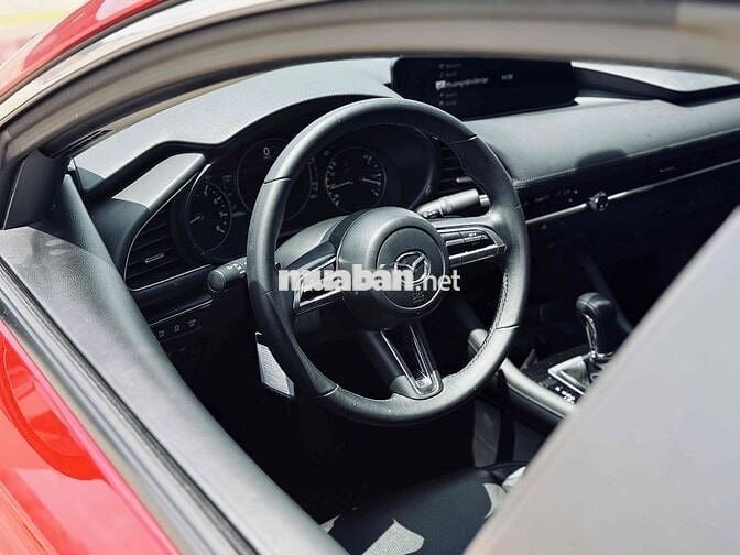 Mazda 3 Luxury 2023 Đỏ 25.000 Km