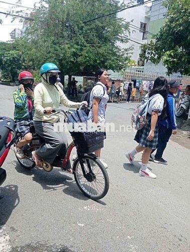 nhà mặt tiền KDC bình hưng DT 6m x 16m 3 tầng 