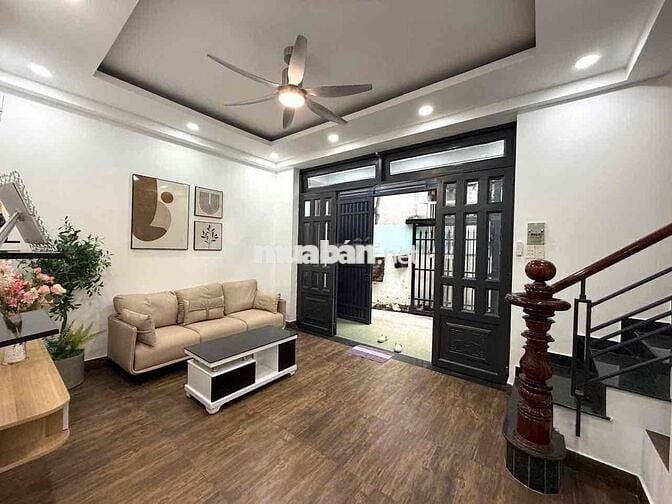 Nhà đẹp 4PN, Gò Vấp, Cách MT Quang Trung chỉ 10m