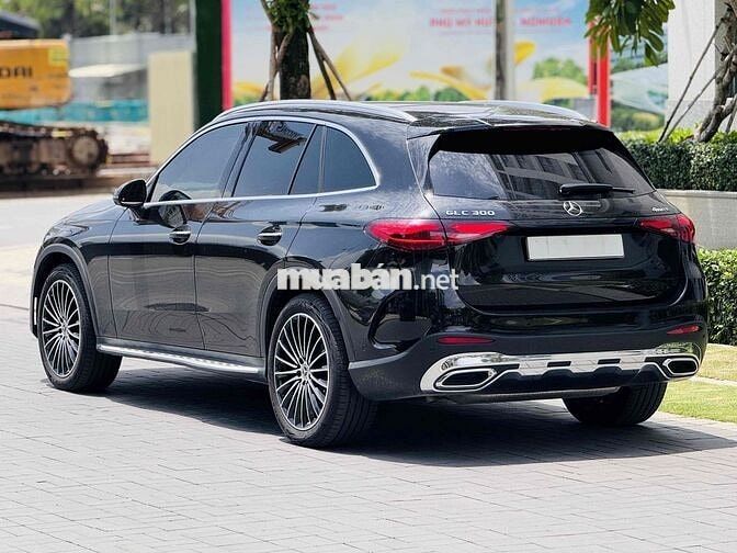 Mercedes GLC300 Allnew 2023 Đen 8.000 Km