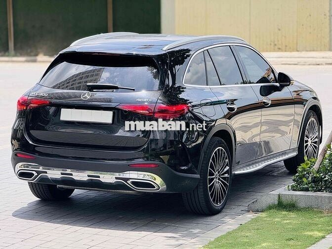 Mercedes GLC300 Allnew 2023 Đen 8.000 Km