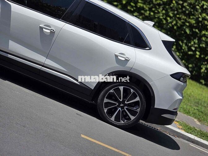 Vinfast VF8 Plus AWD 2025 Free Sạc Đến 2027